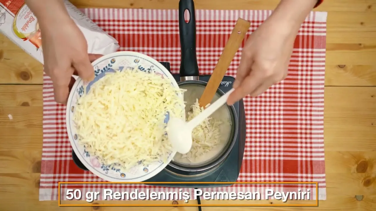 Golda Parmesan Peynirli Makarna